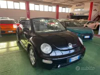 Usata VW New Beetle 105 CV (77 kW) 2005 Nero Utilitaria