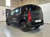 Nuova Fiat Doblò 101 CV (74 kW) 2025 Nero Monovolume