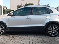 Usata VW Polo 90 CV (66 kW) 2017 Grigio Berlina