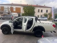 Usata Mitsubishi L200 Invite+ 136 CV (100 kW) 2012 Bianco Pick-up