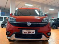 Usata Fiat Doblò Trekking 120 CV (88 kW) 2016 Rosso Monovolume