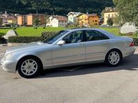Usata Mercedes S500 299 CV (219 kW) 2000 Argento Berlina