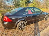 Begagnad Ford Mondeo ST200 226 HK (166 kW) 2002 Blå Sedan