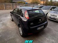 Usata Fiat Punto Lounge 69 CV (50 kW) 2014 Blu/azzurro Utilitaria