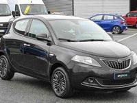 Usata Lancia Ypsilon Gold 69 CV (50 kW) 2021 Nero Utilitaria