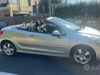 Usata Peugeot 207 CC 120 CV (88 kW) 2011 Grigio Cabrio