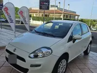 Usata Fiat Punto 77 CV (56 kW) 2012 Bianco Utilitaria