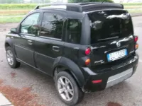 Usata Fiat Panda 4x4 Cross 69 CV (50 kW) 2007 Nero Utilitaria