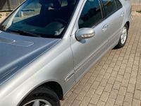 Usata Mercedes C220 Elegance 95 CV (69 kW) 2002 Berlina