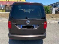 Usata VW Caddy 140 CV (102 kW) 2017 Marrone Monovolume