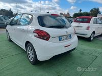 Usata Peugeot 208 Active 120 CV (88 kW) 2019 Bianco Utilitaria