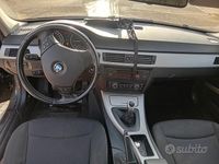 Usata BMW 320 116 CV (85 kW) 2009 Nero Station wagon