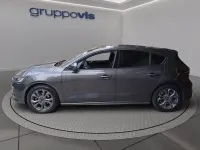 Usata Ford Focus ST-Line 125 CV (91 kW) 2022 Magnetic grey Berlina