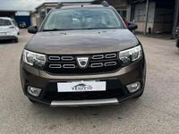 Usata Dacia Sandero Comfort 95 CV (69 kW) 2019 Marrone Berlina