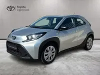 Usata Toyota Aygo X Active 72 CV (52 kW) 2022 Grigio SUV