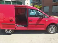 Usata VW Caddy 122 CV (89 kW) 2016 Rosso Monovolume