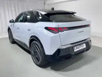 Usata Peugeot e-3008 GT 156 kW (213 CV) 2024 Bianco okenite SUV