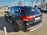 usata Mitsubishi Outlander 2.2 DI-D 2.2 DI-D 4WD Intense aut.