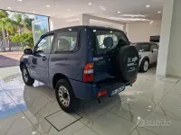 Usata Suzuki Vitara 96 CV (70 kW) 2000 Bluazzurro SUV