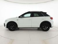 Usata VW T-Roc R-line 110 CV (80 kW) 2022 Pure white nero SUV