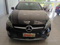 Usata Mercedes A160 90 CV (66 kW) 2016 Nero Berlina