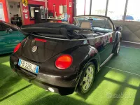 Usata VW New Beetle 105 CV (77 kW) 2005 Nero Utilitaria