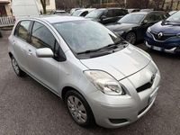 Usata Toyota Yaris Sol 101 CV (74 kW) 2009 Argento Utilitaria