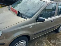 Usata Fiat Panda Climbing 60 CV (44 kW) 2008 Giallo Utilitaria