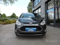 Usata Ford B-MAX Titanium 87 CV (63 kW) 2017 Gray Monovolume