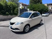 Usata Lancia Ypsilon Gold 95 CV (69 kW) 2016 Utilitaria