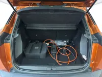 Usata Peugeot e-2008 GT 56 kW (77 CV) 2023 Arancio SUV