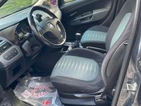 Usata Fiat Grande Punto Active 110 CV (80 kW) 2009 Grigio Utilitaria