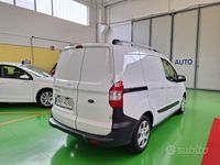 usata Ford Transit Courier Furgoncino