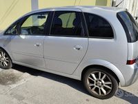 Usata Opel Meriva 101 CV (74 kW) 2006 Grigio Monovolume