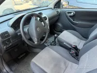 Usata Opel Corsa 69 CV (50 kW) 2004 Nero Utilitaria
