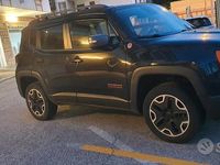 Usata Jeep Renegade Trailhawk 170 CV (125 kW) 2015 Nero SUV