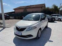 Usata Lancia Ypsilon Platinum 69 CV (50 kW) 2015 Bianco Utilitaria