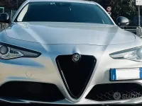 Usata Alfa Romeo Giulia Super 150 CV (110 kW) 2017 Grigio Berlina