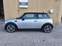 Usata Mini Cooper D 109 CV (80 kW) 2007 Utilitaria