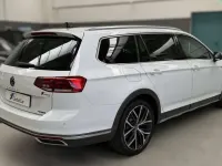 Usata VW Passat Alltrack 200 CV (147 kW) 2021 Bianco Station wagon