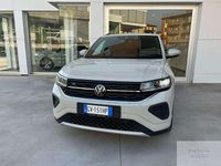 Usado VW T-Cross R-line 116 CV (85 kW) 2024 Gris SUV