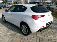 Usata Alfa Romeo Giulietta 120 CV (88 kW) 2018 Bianco Utilitaria