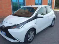 Usata Toyota Aygo X-pure 69 CV (50 kW) 2016 Utilitaria