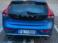 Usata Volvo V40 R-Design 120 CV (88 kW) 2019 Blu Berlina