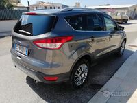 Usata Ford Kuga Titanium 140 CV (102 kW) 2013 Grigio SUV