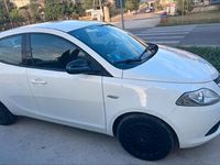 usata Lancia Ypsilon 1.2 16V Momo Design