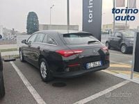 Usata Mercedes CLA200 150 CV (110 kW) 2020 Nero Station wagon