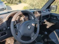 Usata Suzuki Jimny 85 CV (62 kW) 2009 Grigio SUV