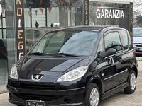Usata Peugeot 1007 73 CV (53 kW) 2007 Nero Monovolume