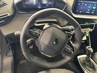 Usata Peugeot 2008 Allure 101 CV (74 kW) 2025 Grigio SUV